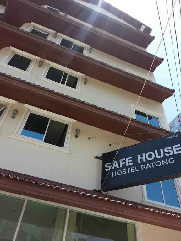 Safe House Hostel Patong Bagian luar foto