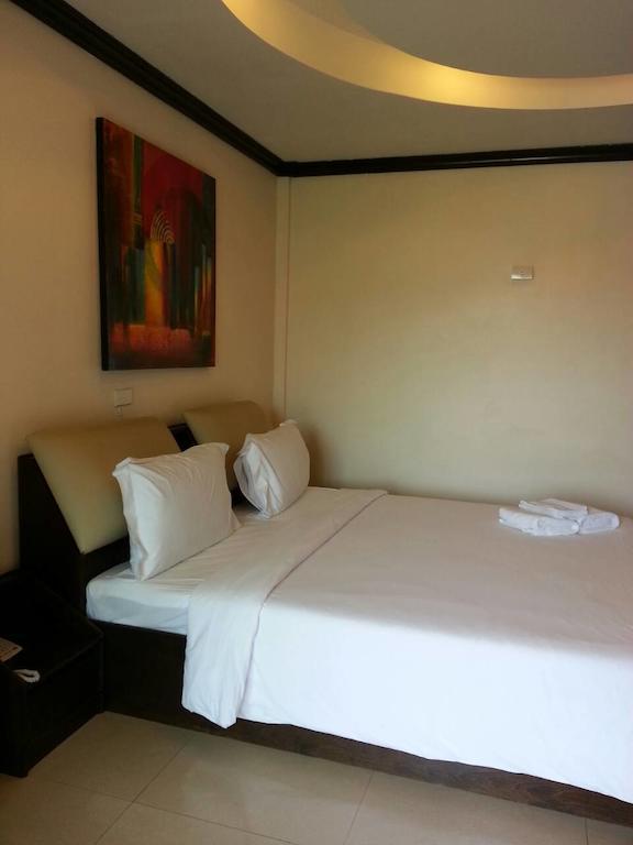 Safe House Hostel Patong Ruang foto